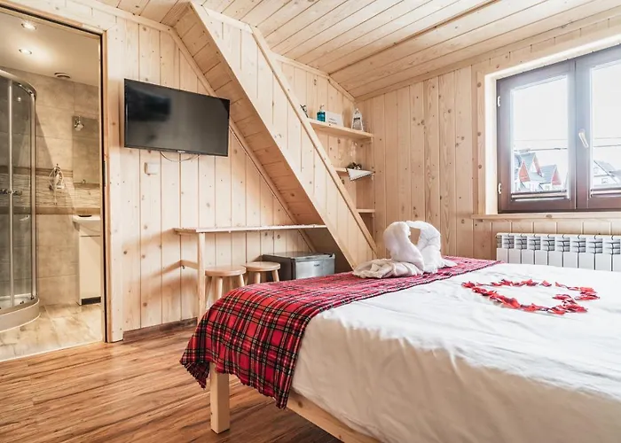 Goscinne Stara Strzecha זקופאנה